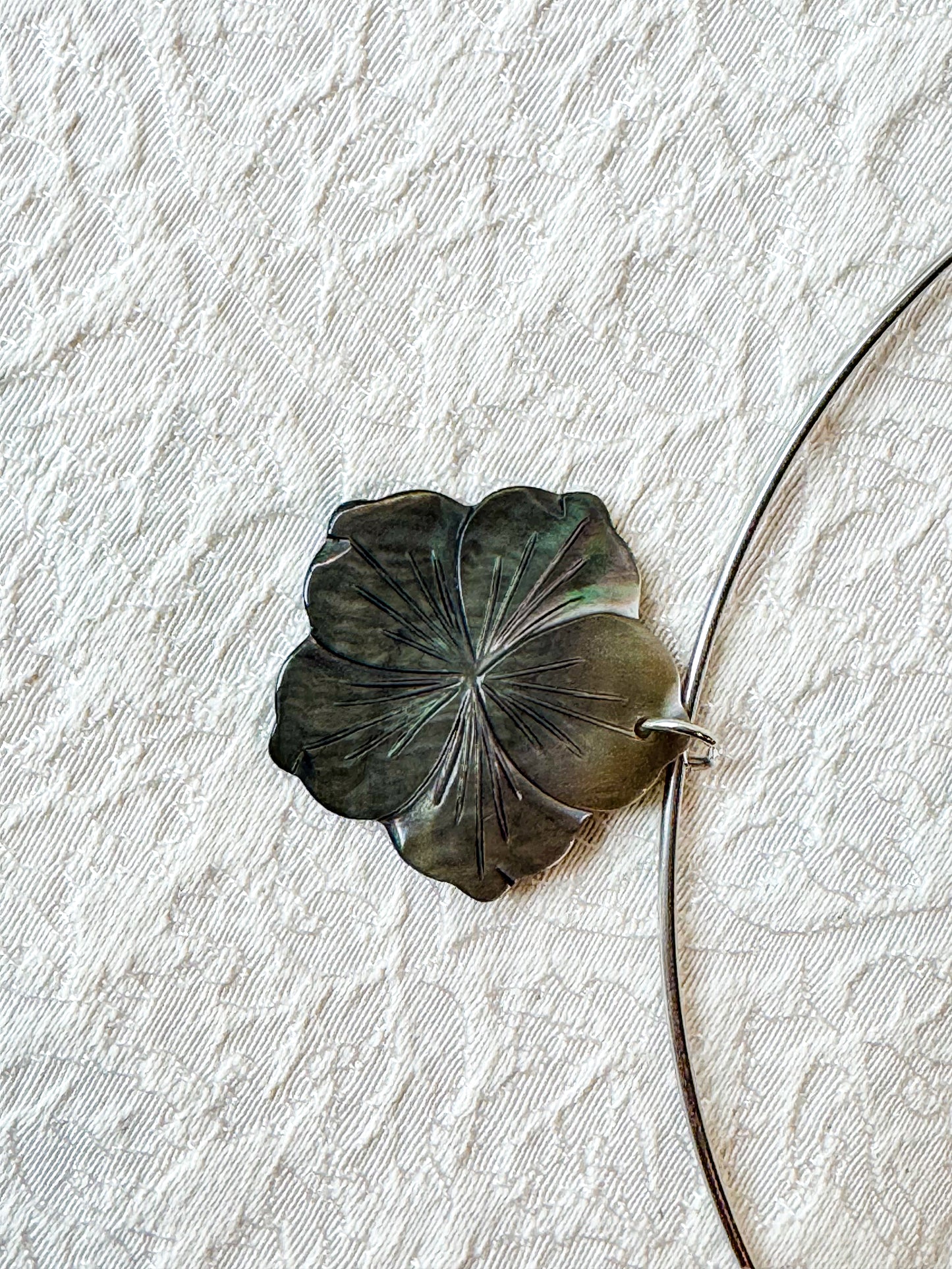 Mother of Pearl Flower Necklace