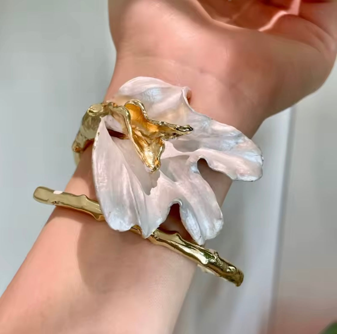 Golden Wave Sculpted Cuff