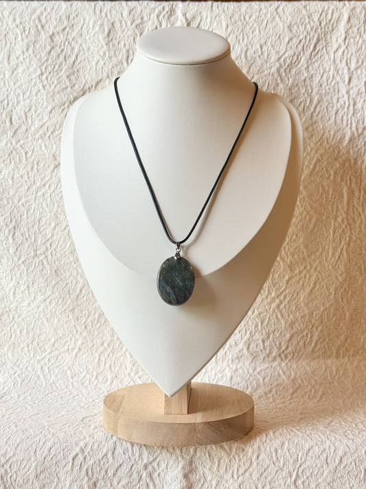 Labradorite Glow Pendant Necklace