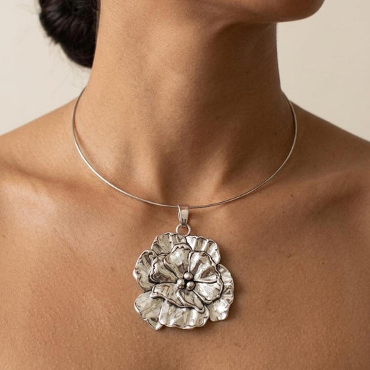 Stunning Sculpted Silver Flower Pendant Necklace