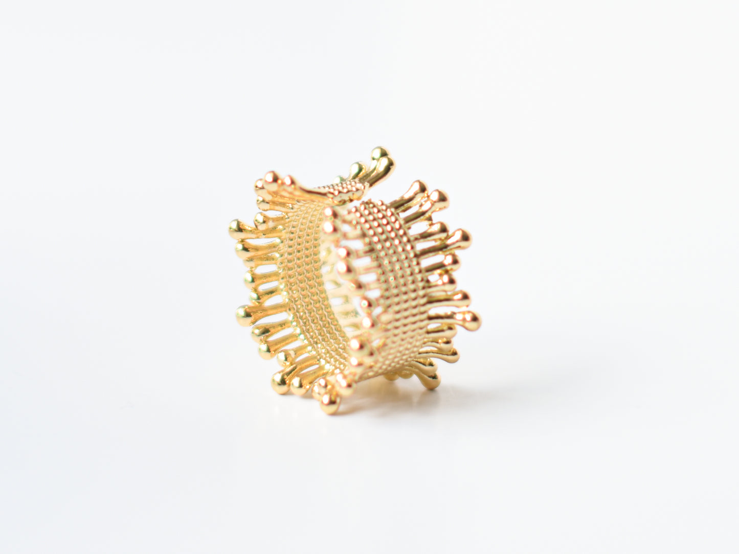 Crown Textured Gold Ring