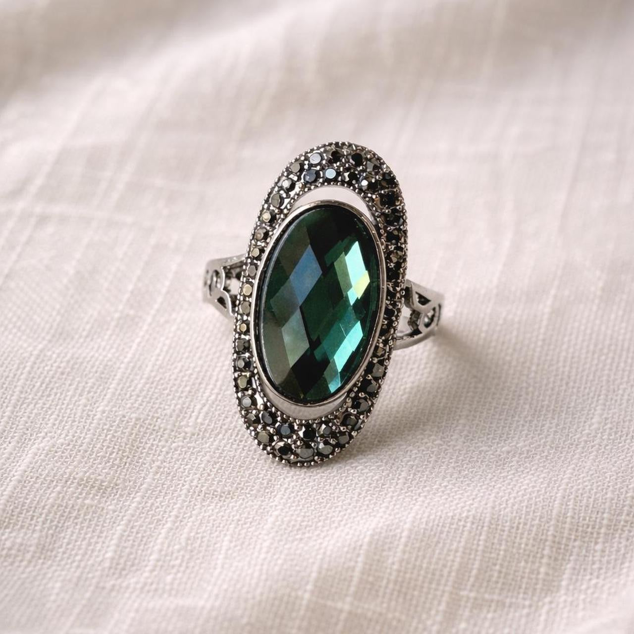 Emerald Oracle Ring